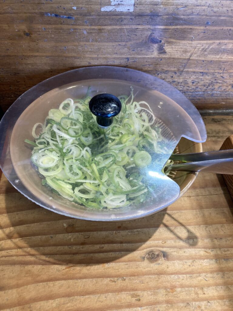 牧のうどんのネギ