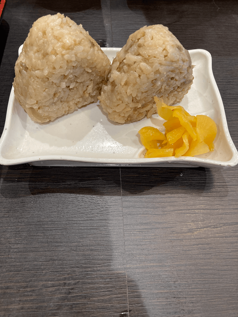 資さんうどんのかしわおにぎり