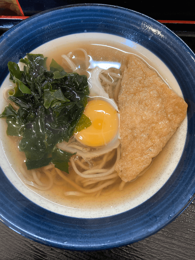 牧のうどんのたまごそば