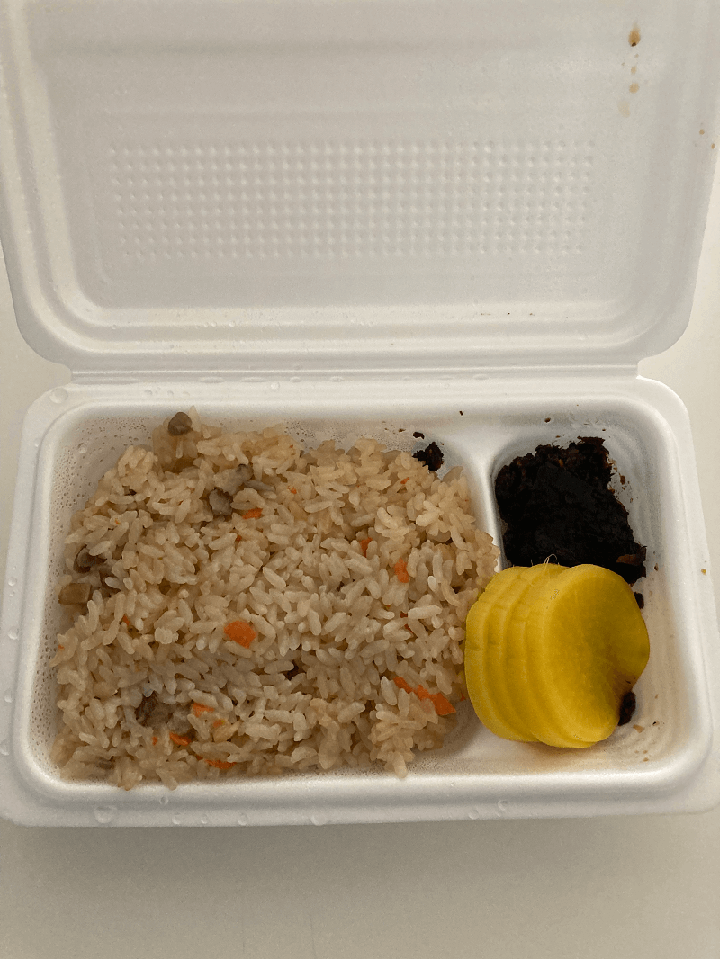 牧のうどんバスターミナル店の牧のうどんかしわ弁当